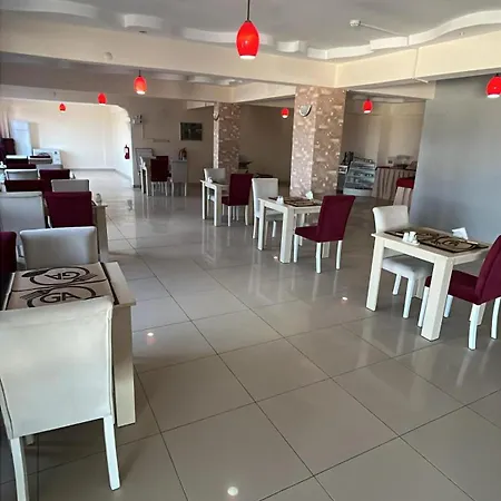 Отель Grand Alver *